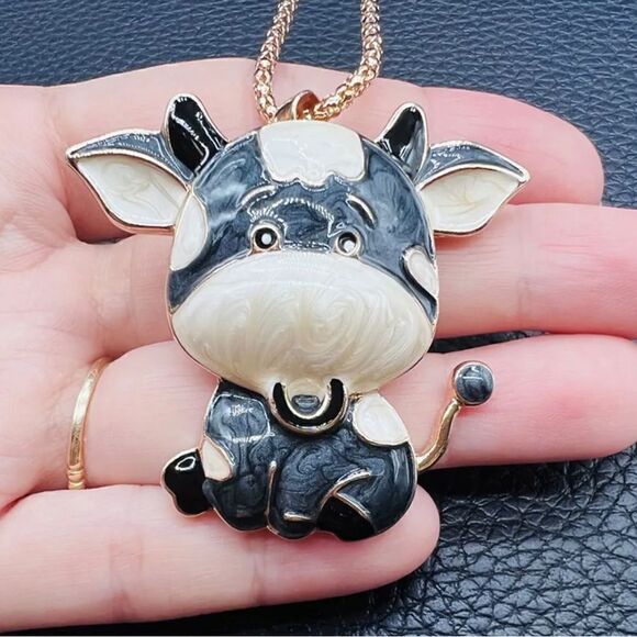 Enamel Cartoon Dairy Cow Calf Pendant Necklace Chain/Brooch NWOT - Picture 1 of 2
